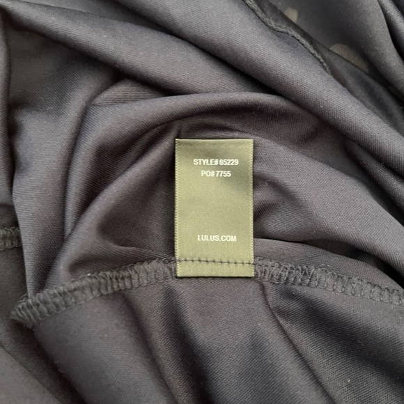 Lulus Floral Navy Blue Beautiful Wrap Dress Sz Small - Picture 9 of 10